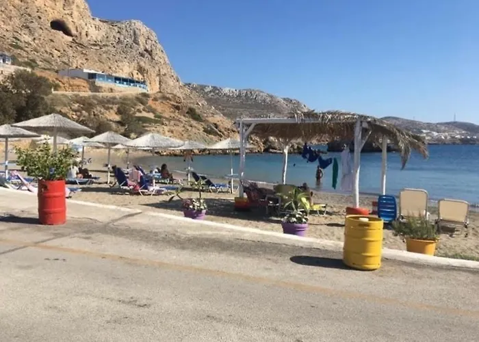 Grannys Villas Finiki